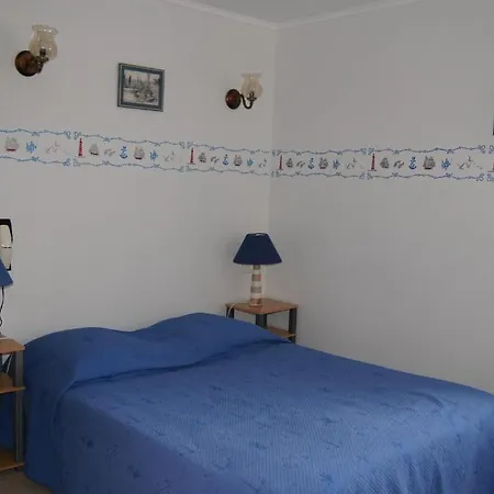 Aux Trois Jean Le Crotoy