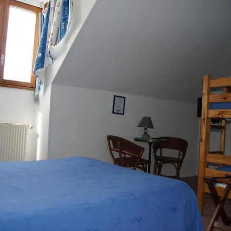 Hotel Aux Trois Jean Le Crotoy