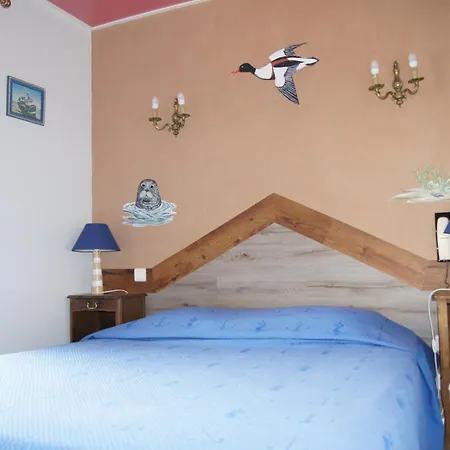 Hotel Aux Trois Jean Le Crotoy