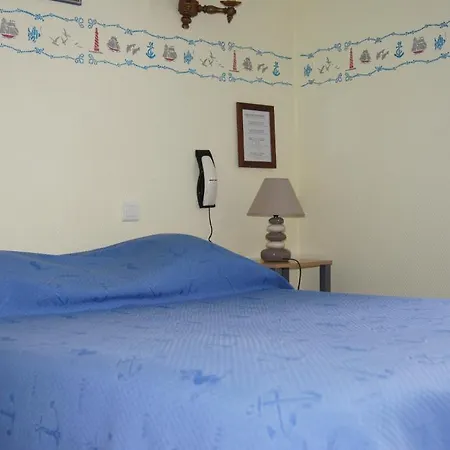 Hotel Aux Trois Jean 3*