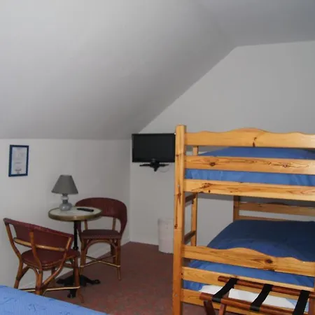 Hotel Aux Trois Jean