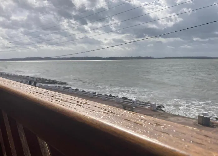 Hotel Aux Trois Jean Le Crotoy