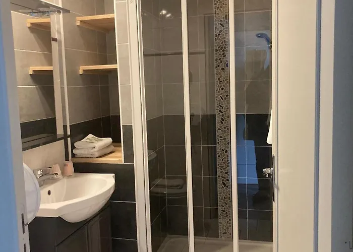 Hotel Aux Trois Jean