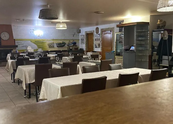 Hotel Aux Trois Jean Le Crotoy