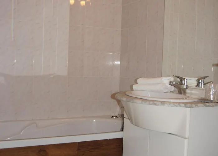 Aux Trois Jean Le Crotoy